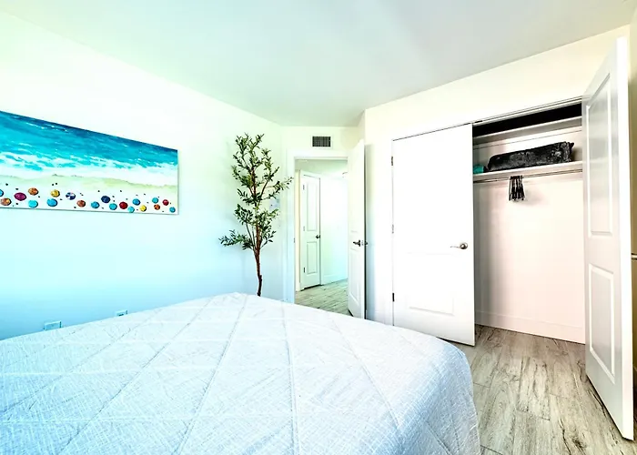 Apartment 2bd 1ba Sunset 1 3min To Beachpool! Clearwater Beach