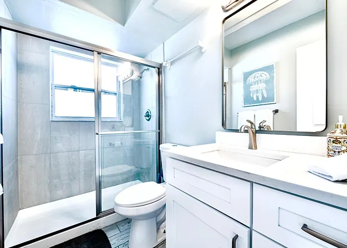 2bd 1ba Sunset 1 3min To Beachpool! Clearwater Beach
