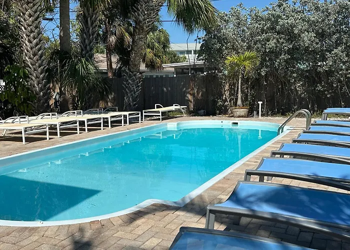 2bd 1ba Sunset 1 3min To Beachpool! Clearwater Beach
