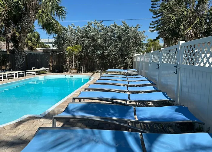 2bd 1ba Sunset 1 3min To Beachpool! Apartment Clearwater Beach