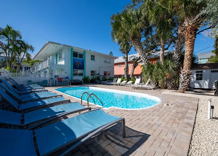2bd 1ba Sunset 1 3min To Beachpool! Clearwater Beach