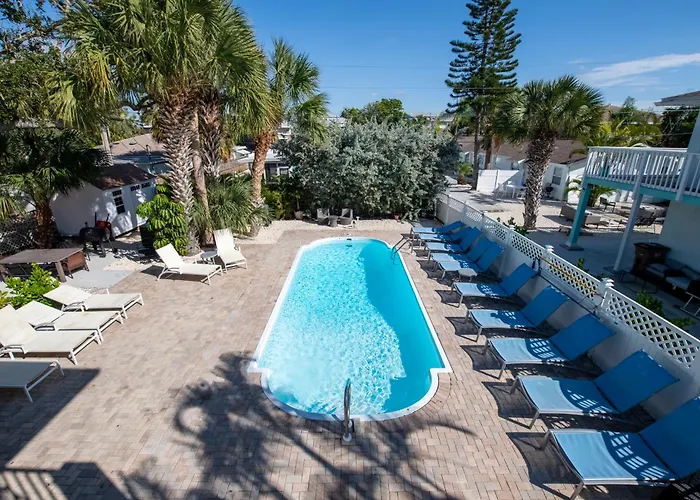 2bd 1ba Sunset 1 3min To Beachpool! Apartment